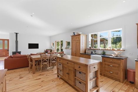 Photo of property in 1397 Dovedale Road, Thorpe, Wakefield, 7096