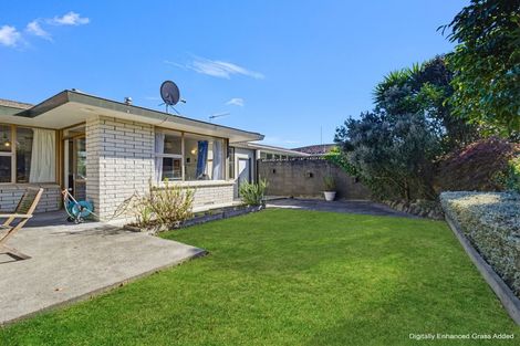 Photo of property in 7a Wigan Place, Hokowhitu, Palmerston North, 4410