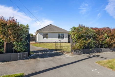 Photo of property in 30 Willryan Avenue, New Brighton, Christchurch, 8083