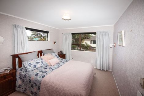 Photo of property in 40 Cortina Avenue, Johnsonville, Wellington, 6037