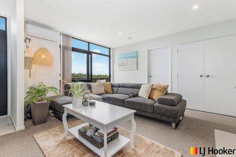 Photo of property in 11 Kapuarangi Lane, Papakura, 2110