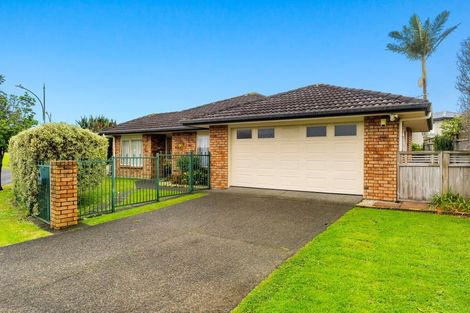 Photo of property in 2 Piriti Drive, Te Atatu Peninsula, Auckland, 0610