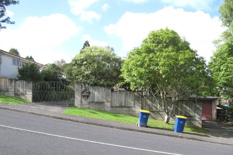 Photo of property in 20 Kemp Road, Massey, Auckland, 0614