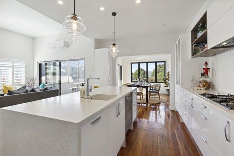 Photo of property in 40 Seatoun Heights Road, Seatoun, Wellington, 6022