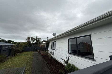 Photo of property in 1/20 Mandeville Crescent, Grenada Village, Wellington, 6037