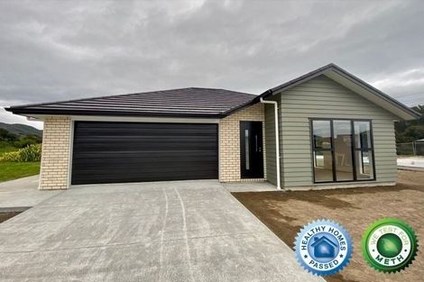 Photo of property in 6 Kaiwaru Place, Waikanae, 5036