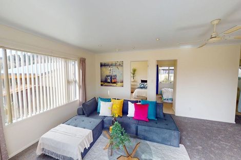 Photo of property in 2 Barclay Grove, Hokio Beach, Levin, 5571