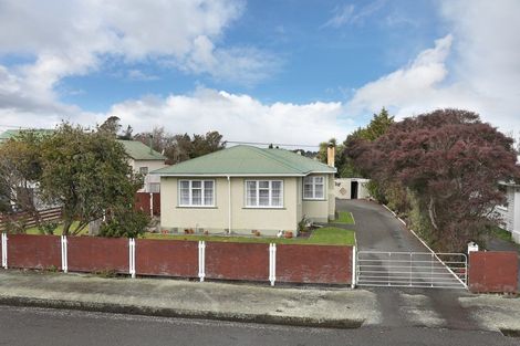 Photo of property in 18 Ngareta Street, Marton, 4710