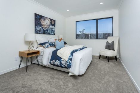 Photo of property in 24b Scarlock Avenue, Browns Bay, Auckland, 0630