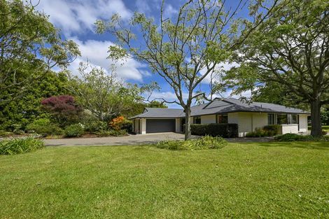 Photo of property in 230 Taupaki Road, Taupaki, Henderson, 0782