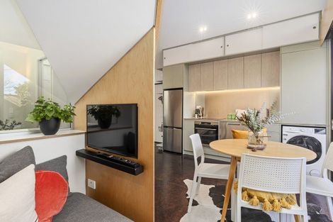 Photo of property in 17a Fife Lane, Miramar, Wellington, 6022