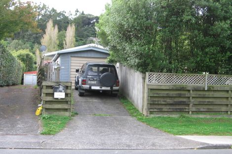 Photo of property in 2/20 Lowtherhurst Road, Massey, Auckland, 0614