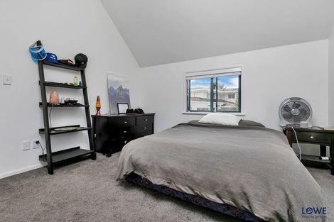 Photo of property in 480a Beach Road, Murrays Bay, Auckland, 0630