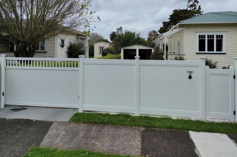 Photo of property in 12 William Street, Mangere East, Auckland, 2024