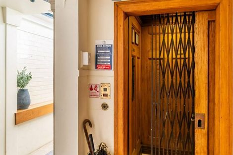 Photo of property in 4/154 Oriental Parade, Oriental Bay, Wellington, 6011