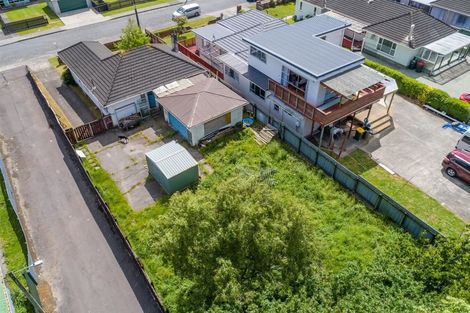 Photo of property in 20 Hinau Grove, Wainuiomata, Lower Hutt, 5014