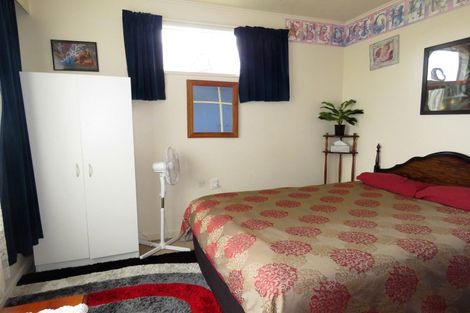 Photo of property in 121 Romilly Street, Westport, 7825