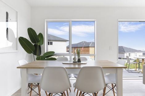 Photo of property in 11 Fernly Rise, Flat Bush, Auckland, 2019