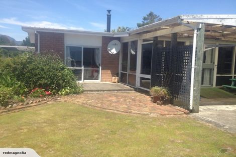 Photo of property in 36 Orowaiti Road, Westport, 7825