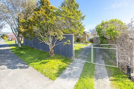 Photo of property in 21f1- Roband Crescent, Brown Owl, Upper Hutt, 5018
