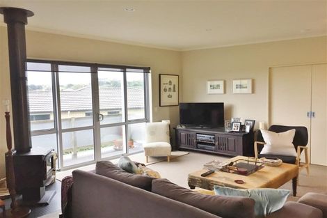 Photo of property in 22 Longbeach Drive, Castlecliff, Whanganui, 4501