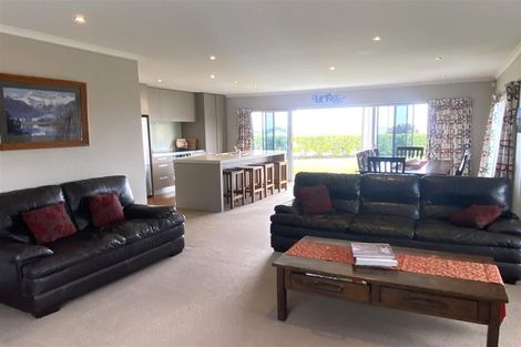 Photo of property in 4 Karoro Place, Karoro, Greymouth, 7805