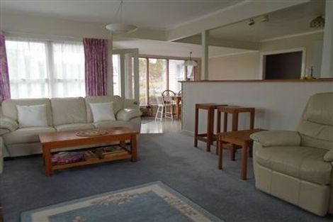 Photo of property in 6 Grendon Road, Titirangi, Auckland, 0604