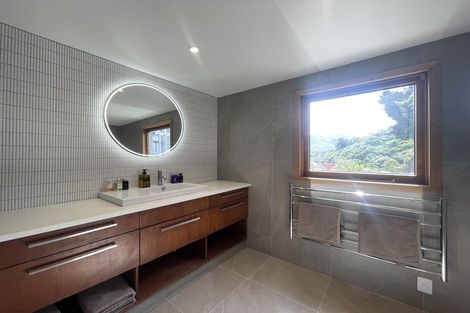 Photo of property in 92a Khandallah Road, Khandallah, Wellington, 6035