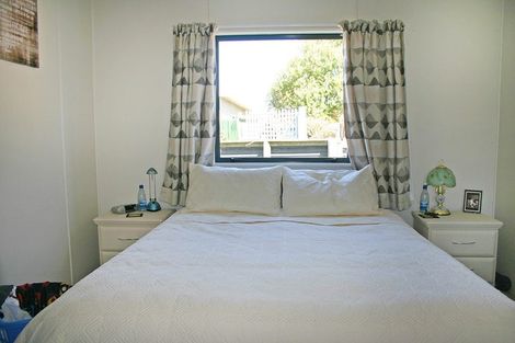 Photo of property in 22 Palmer Place, Taieri Beach, Brighton, 9091