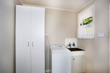 Photo of property in 11 Hunua Road, Papakura, 2110