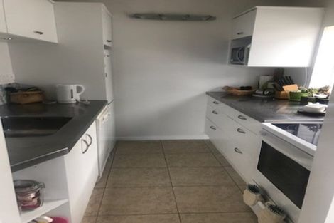 Photo of property in Hobson Court Flats, 15/70u Hobson Street, Thorndon, Wellington, 6011