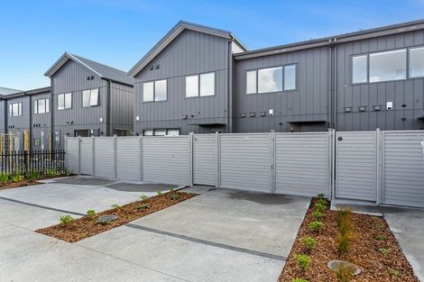 Photo of property in 4 Port Way, Rosehill, Papakura, 2113