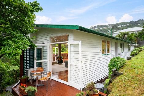 Photo of property in 43 Norwich Street, Wilton, Wellington, 6012
