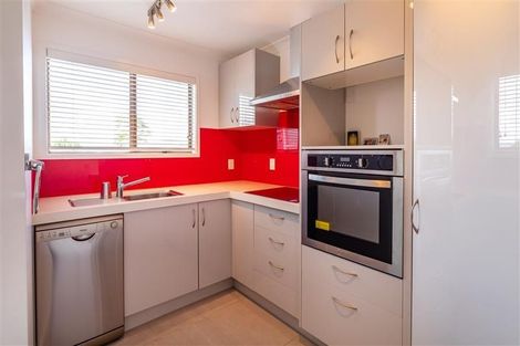 Photo of property in 58 Strid Road, Te Atatu South, Auckland, 0610