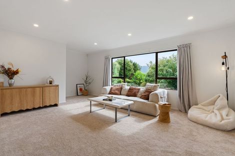 Photo of property in 64 Woodman Drive, Tawa, Wellington, 5028