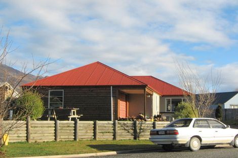 Photo of property in 5 Glenfinnon Place, Wanaka, 9305