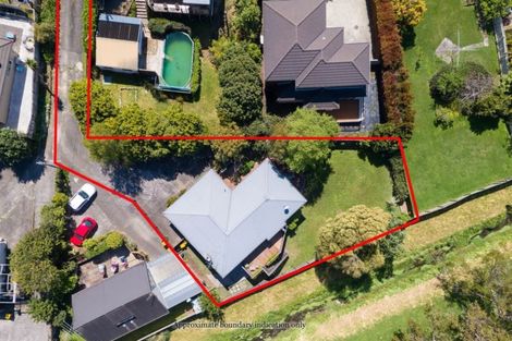 Photo of property in 1/16 Lyttelton Avenue, Forrest Hill, Auckland, 0620