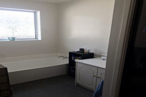 Photo of property in 72 Waratah Street, Avondale, Christchurch, 8061
