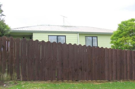 Photo of property in 20a Maywood Crescent, Glen Eden, Auckland, 0602
