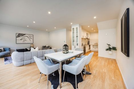 Photo of property in 10a Carlos Drive, Flat Bush, Auckland, 2016