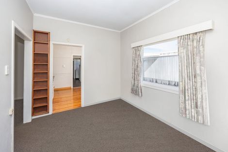 Photo of property in 15 Carey Street, Maeroa, Hamilton, 3200