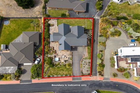 Photo of property in 41 Highgrove, Saint Clair, Dunedin, 9012