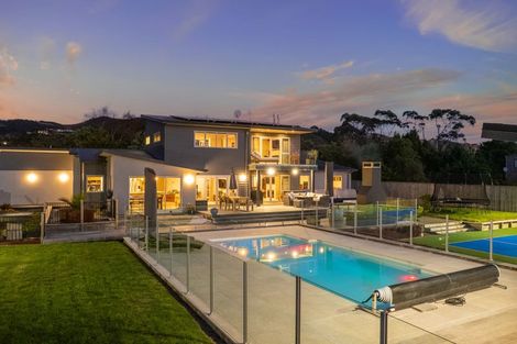 Photo of property in 1 Moss Lane, Raumati Beach, Paraparaumu, 5032