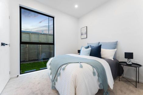 Photo of property in 18 Papai Lane, Massey, Auckland, 0614