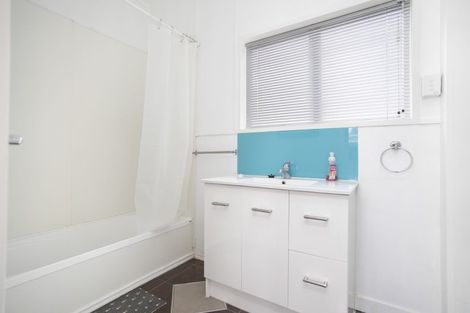 Photo of property in 60 Prospect Terrace, Pukekohe, 2120