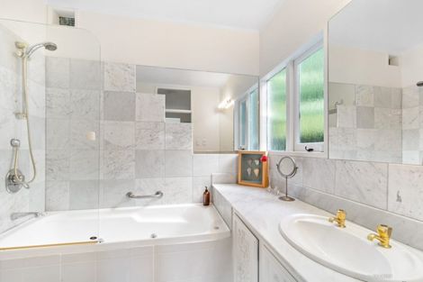 Photo of property in 3 Homewood Avenue, Karori, Wellington, 6012