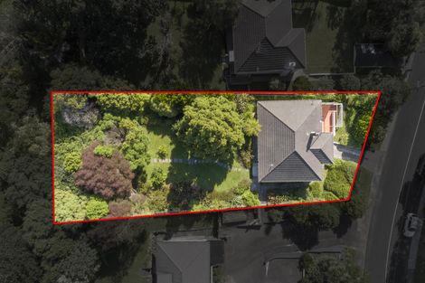 Photo of property in 60 Derwent Crescent, Titirangi, Auckland, 0604