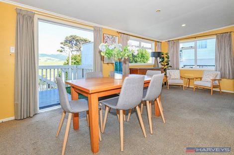 Photo of property in 76 Bays Road, Orere Point, Papakura, 2585