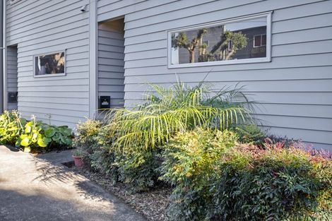 Photo of property in The Strand, 4/16 Ronald Street, Strandon, New Plymouth, 4312