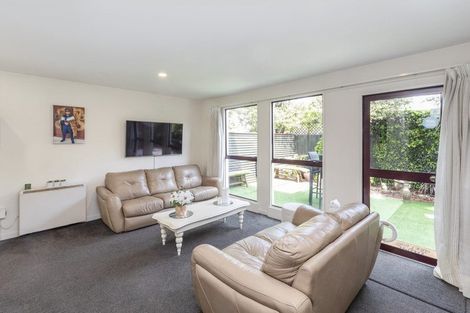 Photo of property in 8/16 Derby Street, St Albans, Christchurch, 8014